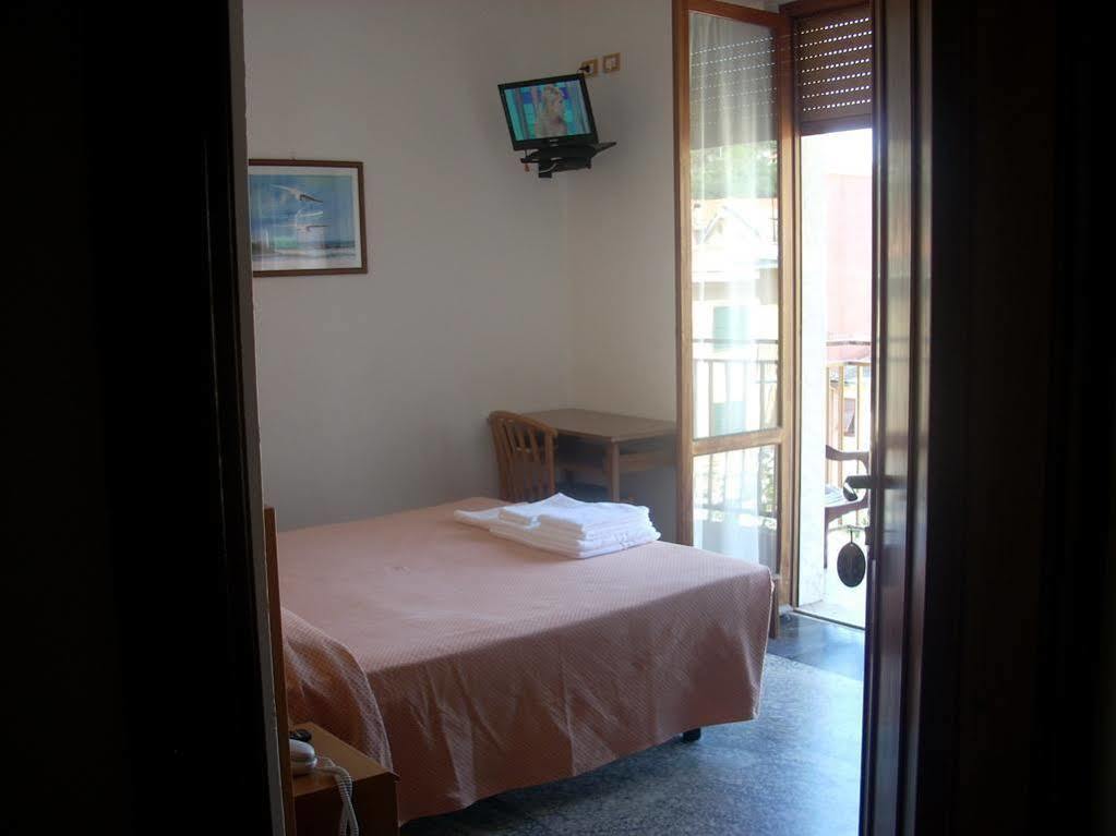 Hotel Corallo Moneglia Exterior photo